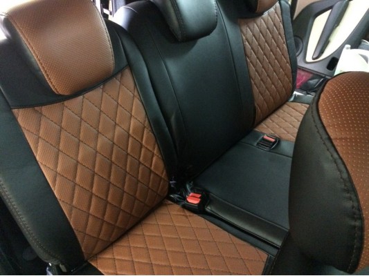 Авточехлы на Lada Largus