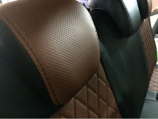 Авточехлы на Lada Largus